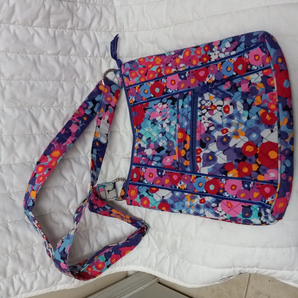 Vera Bradley Crossbody Zip Bag Exterior Zip Pocket Multi-Color NWOT